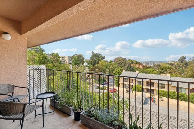4253 5Th Ave, San Diego CA: https://media.crmls.org/mediaz/5a48cda6-92cb-4da4-bb0e-83aae48e433f.jpg
