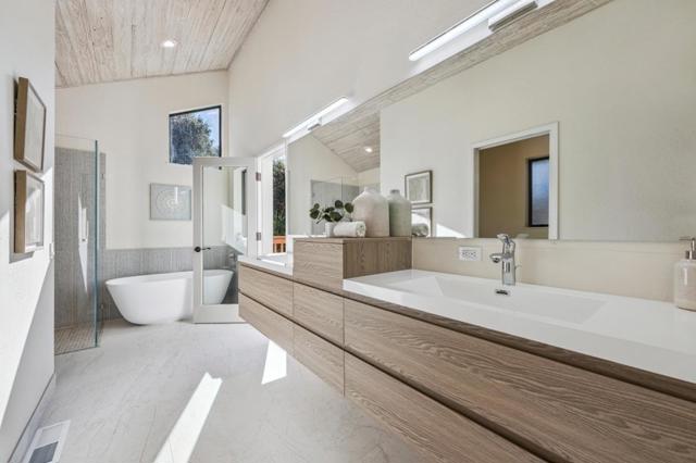 1100 Castro Road, Monterey CA: https://media.crmls.org/mediaz/5a49e3d3-ea94-4850-8716-683c101c4f88.jpg