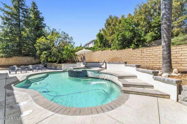 25 Humboldt Street, Simi Valley CA: https://media.crmls.org/mediaz/5a4a430c-91b7-49d4-ae88-adad17e8fa87.jpg