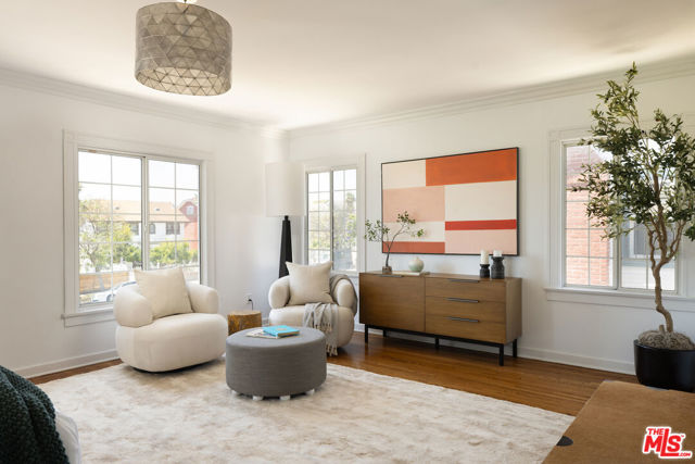 922 N Edgemont Street, Los Angeles CA: https://media.crmls.org/mediaz/5a4acb5f-7239-4449-bb5f-a5605899f61b.jpg