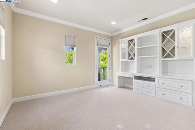 Image 31 of 47 For 2252 Britannia Dr