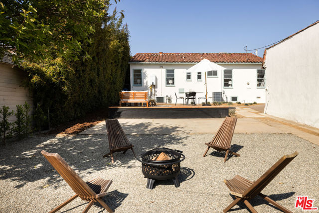 2426 W Avenue 30, Los Angeles CA: https://media.crmls.org/mediaz/5a4b50fa-c6c3-4782-8899-ea5315deb96a.jpg