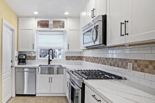 Detail Gallery Image 4 of 24 For 4533 Olive Ave, La Mesa,  CA 91942 - 2 Beds | 1 Baths
