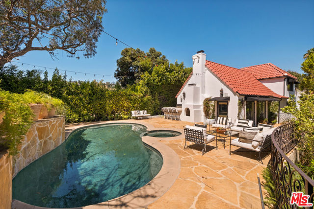 3 Bed Home for Sale in Los Angeles, California