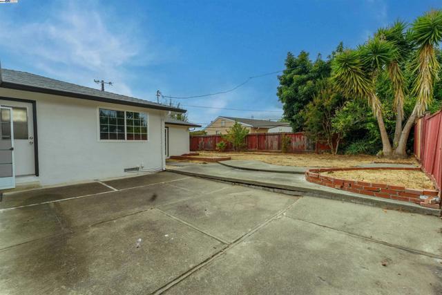 4619 Victoria Ave, Fremont CA: https://media.crmls.org/mediaz/5a4d0410-9e11-46b2-b699-ac498fea5485.jpg