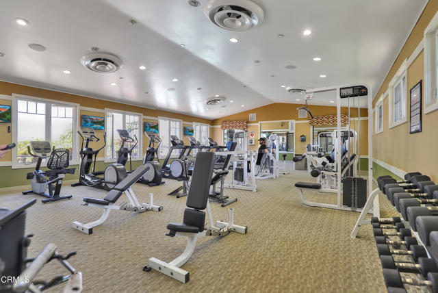 1524 Seabridge Lane, Oxnard CA: https://media.crmls.org/mediaz/5a4d10b6-67c2-4793-8581-f6f34e587f65.jpg