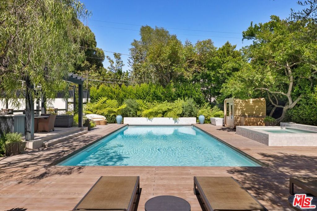 MLS #25564843 img 11