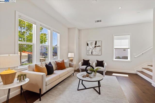 4369 Table Mountain Rd, Dublin CA: https://media.crmls.org/mediaz/5a4e659d-3f32-4e3a-a024-c07747fe0301.jpg