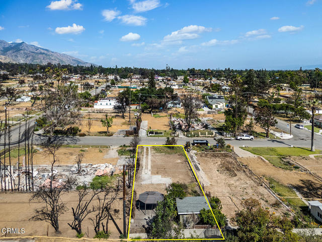 2669 Glen Ave, Altadena CA: https://media.crmls.org/mediaz/5a4fea4e-135a-4f2a-b0aa-2f611e432af6.jpg
