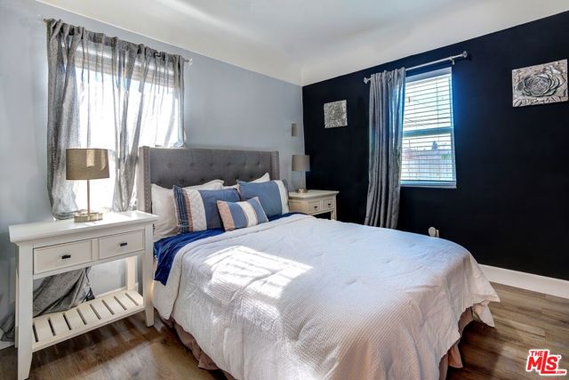 9001 S 5TH Avenue, Inglewood CA: https://media.crmls.org/mediaz/5a50943f-6c3d-417e-88e2-0310b54cc9e5.jpg