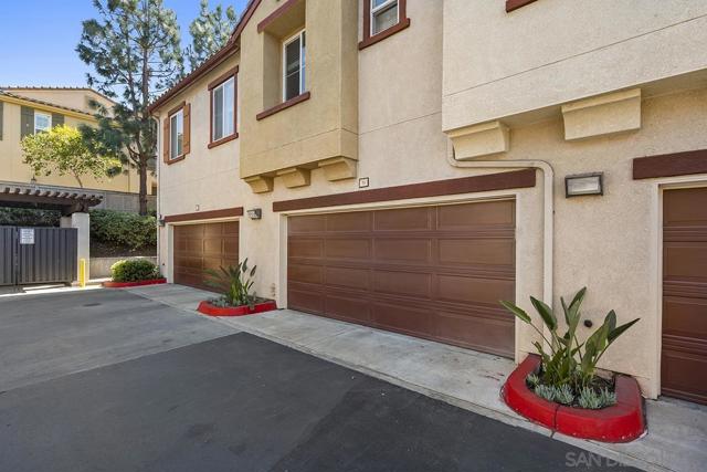 1338 Caminito Fabrizio, Chula Vista CA: https://media.crmls.org/mediaz/5a50d29b-3377-4722-9b27-efe33f564db0.jpg