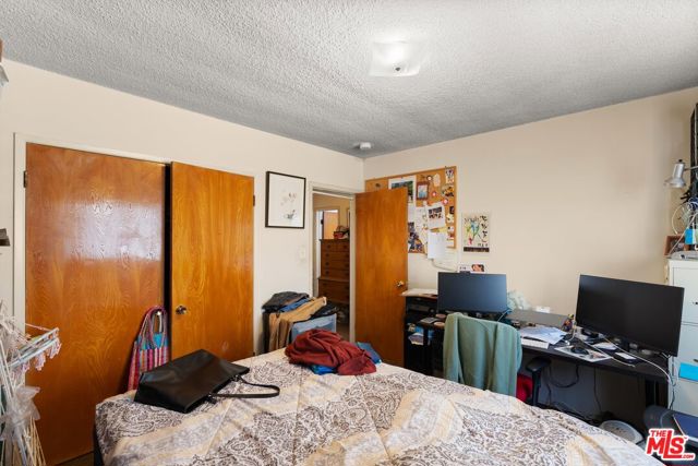 1825 Purdue Avenue, Los Angeles CA: https://media.crmls.org/mediaz/5a5113cb-9c43-4b0e-8968-961a0bc5c192.jpg
