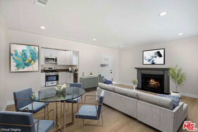 Image 4 of 11 For 9027 Lindley Avenue