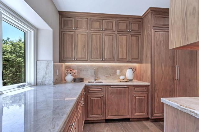 15681 Kennedy Road, Los Gatos CA: https://media.crmls.org/mediaz/5a52a0bc-5667-446f-9712-ec7fc4713d00.jpg