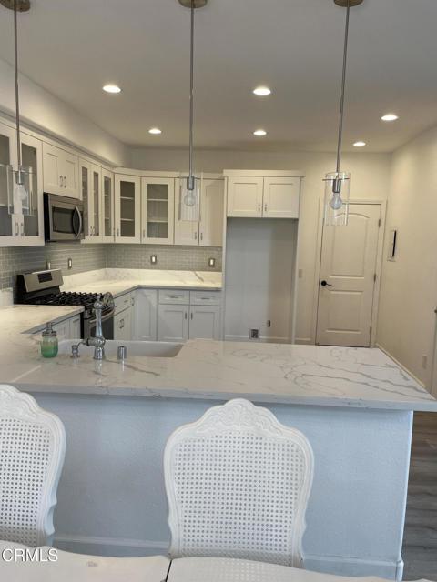 277 Camino Toluca, Camarillo CA: https://media.crmls.org/mediaz/5a53dce4-89a4-4a5e-94b0-e1717694a877.jpg