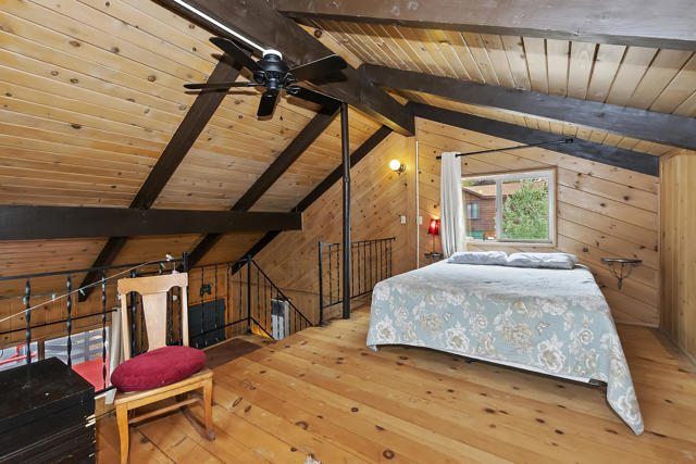 102 E Country Club Boulevard, Big Bear CA: https://media.crmls.org/mediaz/5a53f98d-60e8-41d2-9d5b-c236d4ac8546.jpg