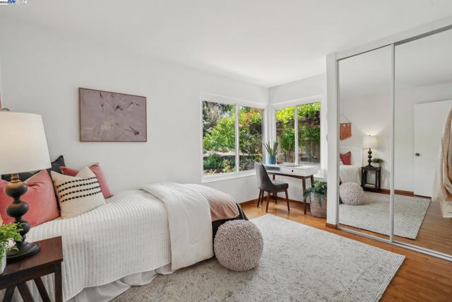 643 Contada Cir, Danville CA: https://media.crmls.org/mediaz/5a53fe1f-d2ee-4e52-b5f7-d43a3a3cb15a.jpg