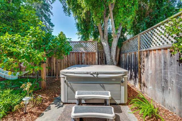 269 Bush Street, Mountain View CA: https://media.crmls.org/mediaz/5a54134b-3f40-4b89-9857-05b19c4354e0.jpg