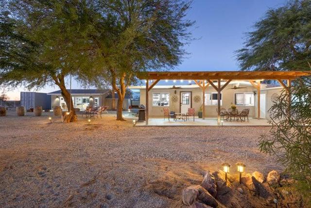 69450 Amboy Road, 29 Palms CA: https://media.crmls.org/mediaz/5a545fb5-ed4e-41c2-a979-2260285119d9.jpg
