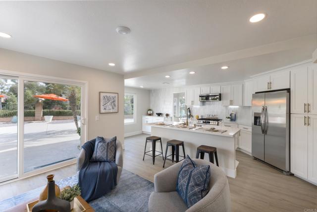 Detail Gallery Image 8 of 24 For 1746 Country Squire, Vista,  CA 92081 - 4 Beds | 3 Baths