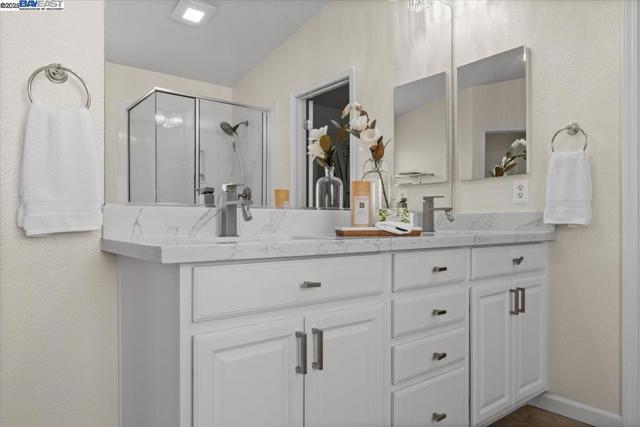 4775 Mahogany St, Dublin CA: https://media.crmls.org/mediaz/5a54c040-14bd-4288-8bd6-f8d2a5378b7c.jpg
