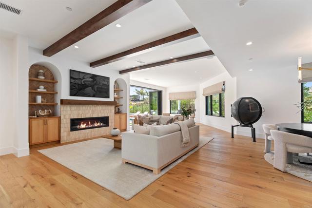 Detail Gallery Image 3 of 54 For 417 Warwick Ave, Cardiff By The Sea,  CA 92007 - 5 Beds | 5/1 Baths