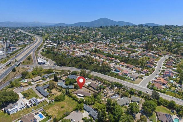 3718 Barbic Ct, Spring Valley CA: https://media.crmls.org/mediaz/5a552a8e-5fc3-481a-98ca-88f438acd39e.jpg