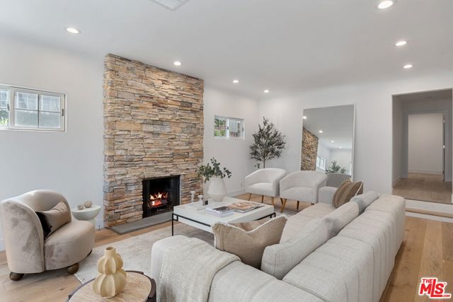 10436 Cheviot Drive, Los Angeles CA: https://media.crmls.org/mediaz/5a556db2-63a9-451f-9859-412e318749fe.jpg