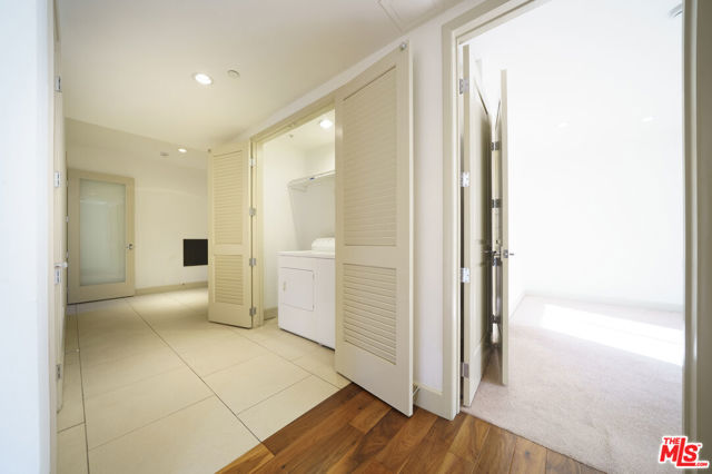 848 Irolo Street, Los Angeles CA: https://media.crmls.org/mediaz/5a560b08-50e7-4efd-938d-72d9c89e1863.jpg