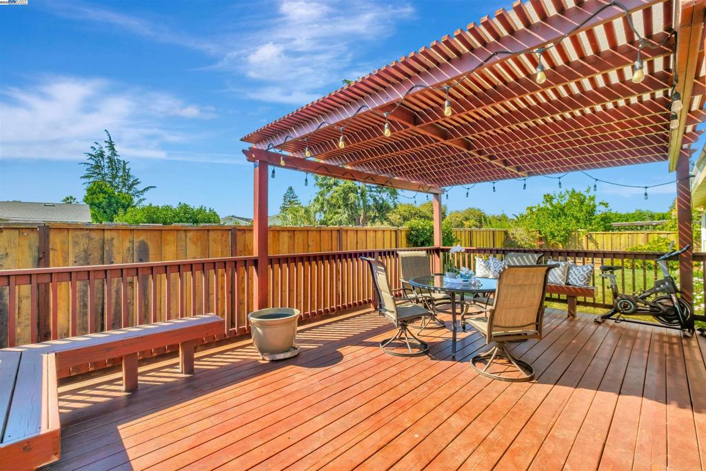MLS #41101799 image #40