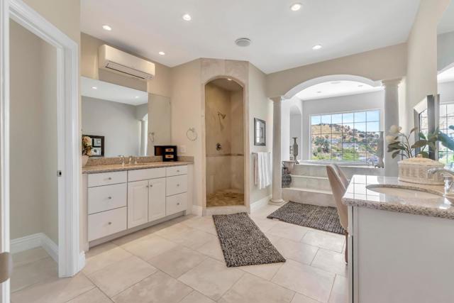 3848 Mariposa Drive, Clearlake CA: https://media.crmls.org/mediaz/5a56d48e-8148-41ef-9806-e748f0cdbcde.jpg