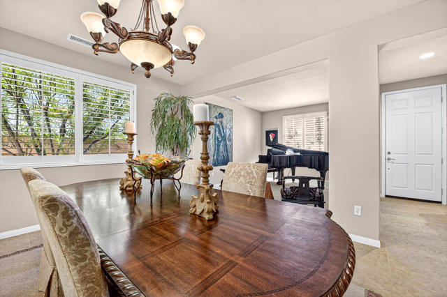 39492 Camino Piscina, Indio CA: https://media.crmls.org/mediaz/5a56e451-9b5e-43be-9fe5-95716c83a832.jpg