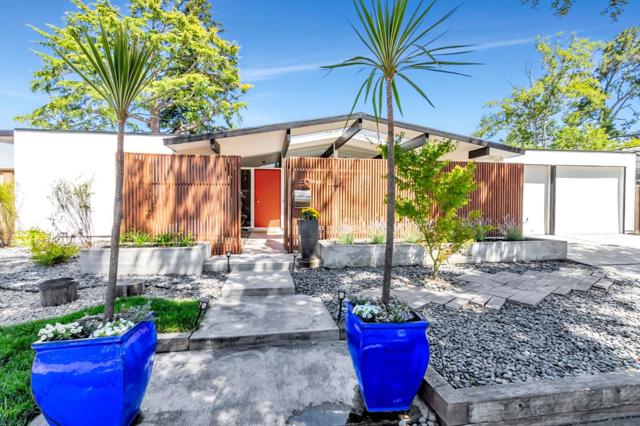 1650 Edmonton Avenue, Sunnyvale CA: https://media.crmls.org/mediaz/5a56f218-4190-4f9b-877e-90c111b36c8d.jpg