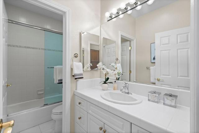 145 Fremont Avenue, Los Altos CA: https://media.crmls.org/mediaz/5a583f3c-80ec-4a3c-b07a-e0fd49833856.jpg