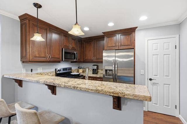 7702 Caminito Puerto, Carlsbad CA: https://media.crmls.org/mediaz/5a59428d-e5a0-4494-aae4-0c55519c6d74.jpg