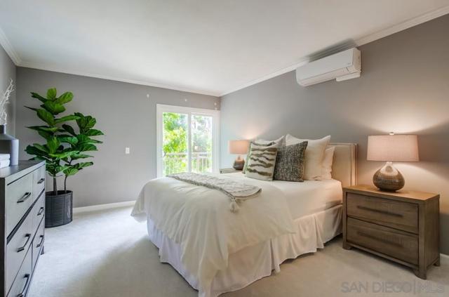 5370 La Jolla Blvd., La Jolla CA: https://media.crmls.org/mediaz/5a59c70d-c776-4bef-8ca0-fa857fd3824e.jpg