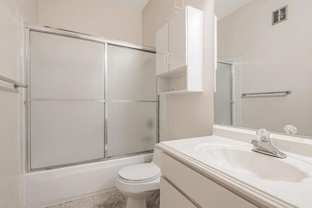 50 Horgan Avenue, Redwood City CA: https://media.crmls.org/mediaz/5a5b24a6-c838-40a2-bf1c-ab4abae0ac1a.jpg