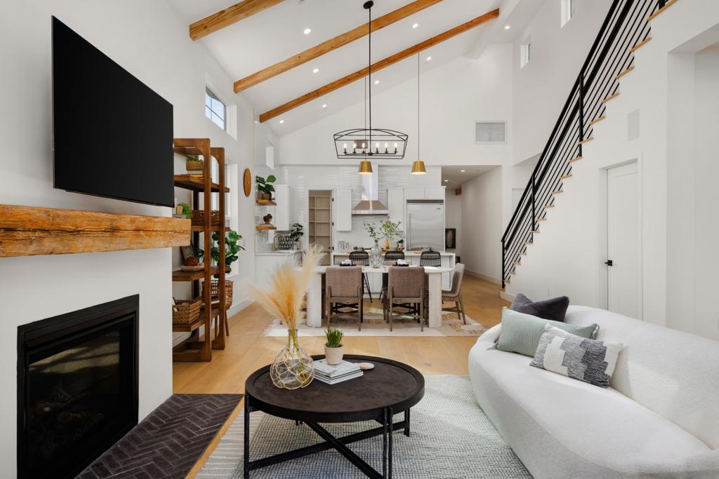 MLS #250027065SD img 8