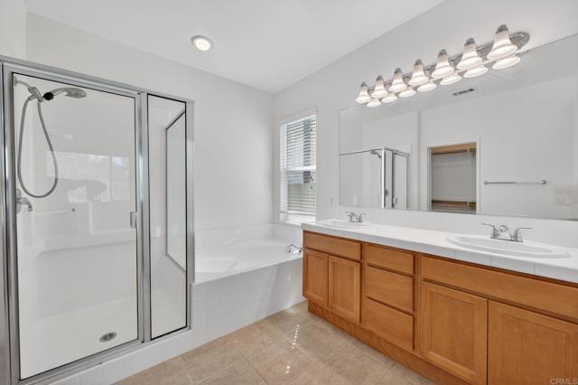 Detail Gallery Image 33 of 60 For 10254 Spruce Woodlands Way, Escondido,  CA 92026 - 3 Beds | 2 Baths