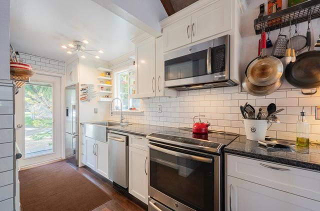 75 Paso Hondo, Carmel Valley CA: https://media.crmls.org/mediaz/5a5e8039-8d97-483f-9417-8339a1ce140c.jpg