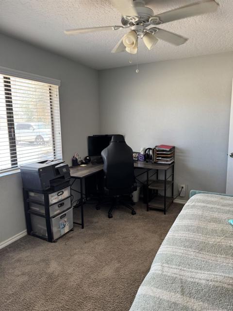 22394 Lone Eagle Rd, Apple Valley CA: https://media.crmls.org/mediaz/5a5f1edb-f24f-4598-b468-fce1b4bc988c.jpg