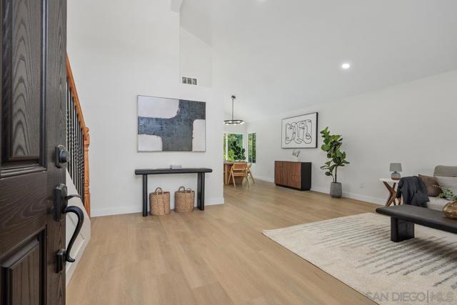 9511 Via Pereza, San Diego CA: https://media.crmls.org/mediaz/5a5fc6af-c747-43ff-ad93-4f0820595e16.jpg