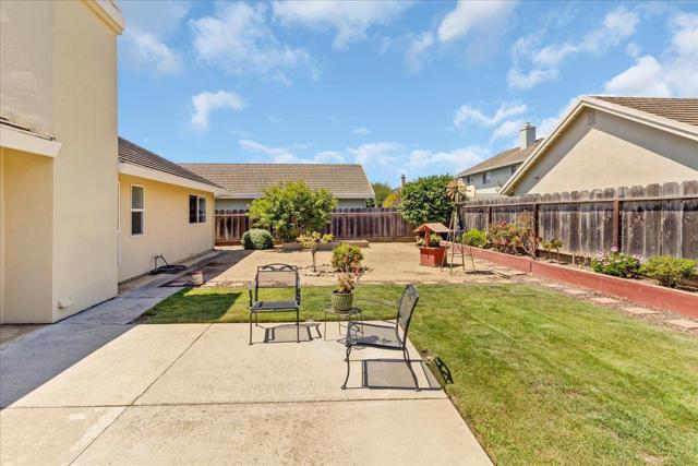 329 Westminster Drive, Salinas CA: https://media.crmls.org/mediaz/5a60b698-c2ae-4cf0-9123-eca2a1501aec.jpg