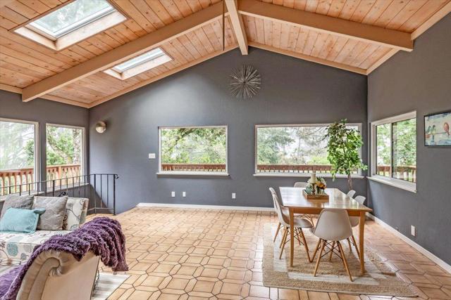 21721 Summit Road, Los Gatos CA: https://media.crmls.org/mediaz/5a612326-9766-481d-9317-2bc762ac8f51.jpg