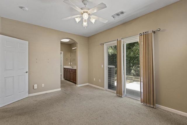 3009 La Vina Circle, Los Banos CA: https://media.crmls.org/mediaz/5a6272fe-2d5b-47d5-a491-1471898f6ff8.jpg