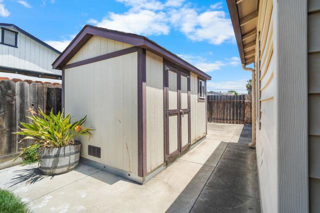 257 Robert Avenue, Ripon CA: https://media.crmls.org/mediaz/5a62bb08-e05b-4e4c-8ed1-eebb276c16dc.jpg