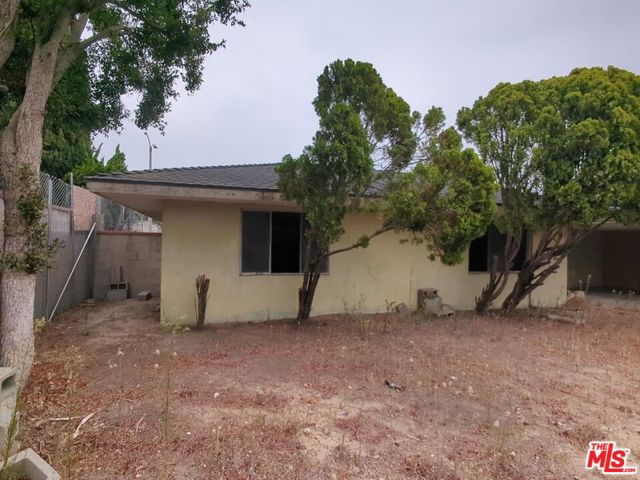 5809 Chariton Avenue, Los Angeles, California 90056, 3 Bedrooms Bedrooms, ,3 BathroomsBathrooms,Single Family Residence,For Sale,Chariton,24451535