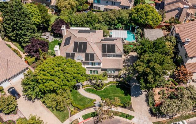5633 Selena Ct, Pleasanton CA: https://media.crmls.org/mediaz/5a6385a8-0ed9-4ff2-a880-108cb1e329cc.jpg