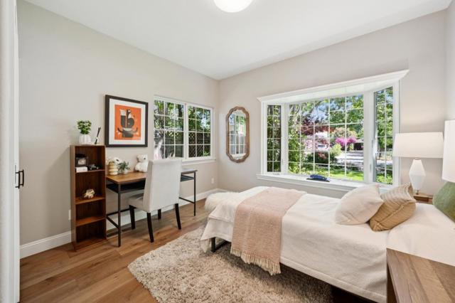 2608 Bryant Street, Palo Alto CA: https://media.crmls.org/mediaz/5a63deb5-d4f7-4eb8-a33a-d4dba45fb494.jpg