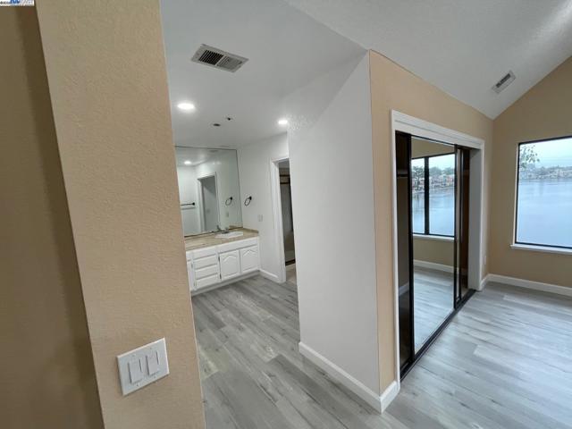 706 Widgeon St, Foster City CA: https://media.crmls.org/mediaz/5a63e886-eebd-44e4-8401-e206b0a164dc.jpg